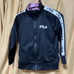 女児　FILA ブラック 暖かい　裏起毛　動きやすいジャージ　130センチ