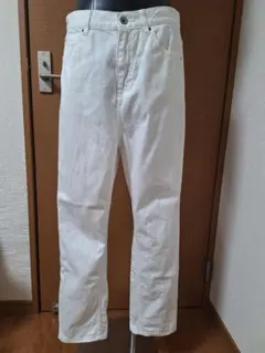 レプシィムホワイト ストレートデニム