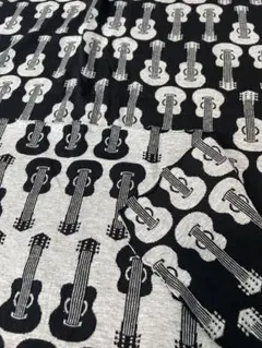 ギター柄ニット　リバーシブル　黒／グレー