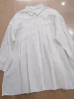 ina イナリネン100%ブラウスチュニック　ワンピ　白ホワイト　タックギャザー