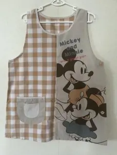 ディズニー　エプロン　M〜L 保育士