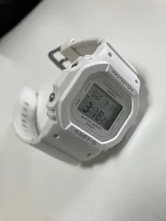 【美品、稼動品】BABY-G ホワイト デジタル腕時計