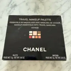 CHANEL のトラベルメイクアップパレット