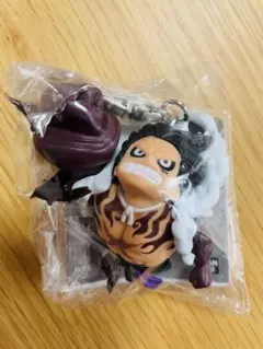 ワンピース フィギュア　キーホルダー　モンキー・D・ルフィ