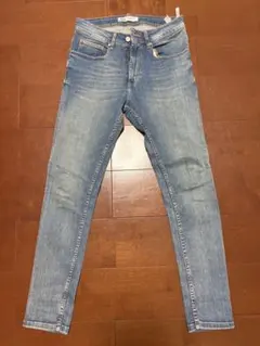 ZARA スキニーデニム ライトブルー