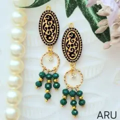 No.455★グリーン☆黒☆ビジュー☆ゴールド☆リング☆ピアス☆イヤリング