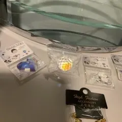 SWAROVSKI のグッズです。