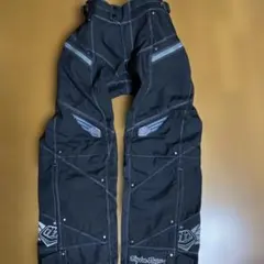 Troy Lee Designs 30トロイリー チャックポケット付きのサムネイル