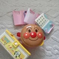 アンパンマンベビーお菓子入れジュースホルダーセット