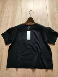 新品　コムサイズム　ボックスシルエット クロップド丈 Ｔシャツ　9号　ブラック