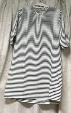 ボーダーひざ丈ワンピース七分袖　ストライプ