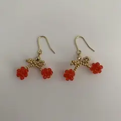 さくらんぼ　チェリー　ピアス　ハンドメイド　レッド　赤