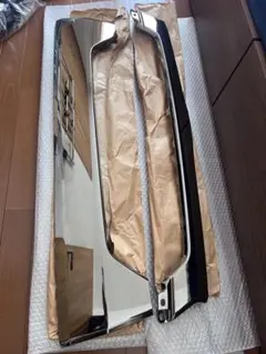 走行距離0キロ　トヨタ　ハイエース９型　純正グリル　プラチナサテンメッキ 走行距離0キロ トヨタ ハイエース9型 純正グリル プラチナサテン