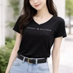 TOMMY HILFIGER　Vネック 半袖 カットソー ラインストーン　S