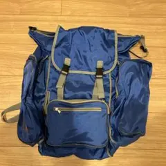小学校宿泊合宿やキャンプに使える 青いナイロンリュック 多機能ポケット付き