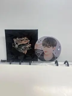 jo1 鶴房汐恩　缶バッチ