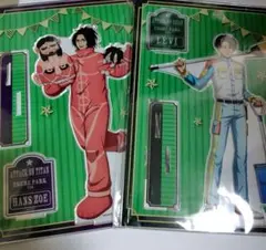 進撃の巨人　ドンキ限定　MEGAアクリルスタンド　テーマパーク　ハンジ　リヴァイ