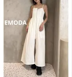 EMODA ナイロンボリュームワンピース ホワイトのサムネイル