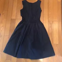 NATURAL BASIC ノースリーブ ひざ丈ワンピース ネイビー Mのサムネイル