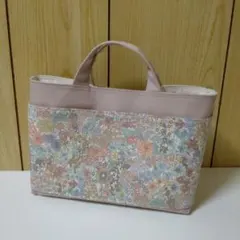 リバティ生地を使ったバッグインバッグ（マーガレット・アニー）