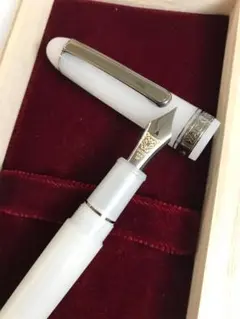 新品未使用 セーラー万年筆 プロフェッショナルギア ホワイト 21K H-MF