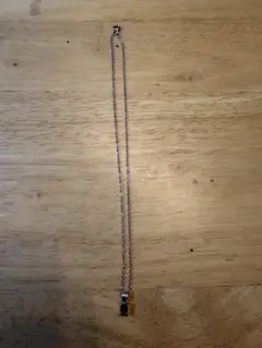 シルバー系ネックレス　エメラルド色