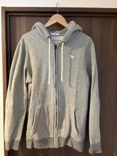 Abercrombie & Fitch グレー パーカー M