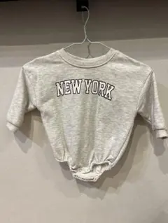 NEW YORK グレー ロンパース 12-18M