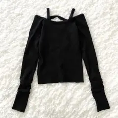 オフショルダー リブニット きれいめ クロップド丈 シャーリング