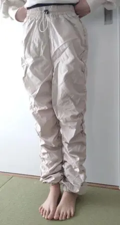 美品 くしゅくしゅベーシックパンツ 150センチ