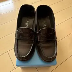 ハルタ　23センチ　ローファー　茶　ヒールタイプ