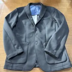 Phiten 黒 テーラードジャケッ着用少