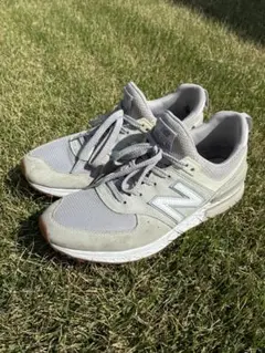 New Balance 574 スニーカー グレーのサムネイル