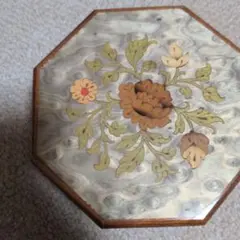 希少/未使用】リュージュ スイス製 回転オルゴール皿「花のワルツ