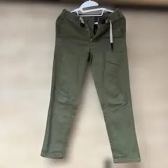 オリーブグリーン チノパン