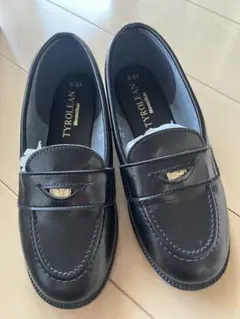 Item thumbnail for item 96ffbc2c-d925-4b96-b144-ce5b25f4d96b