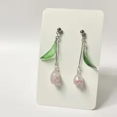 ハンドメイドピアス　ディップアート　チューリップ　1点物　ピンク系