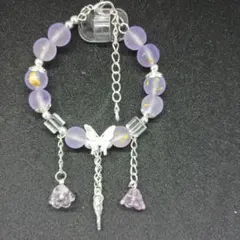 紫色のビーズ 蝶チャーム ブレスレット【No17】