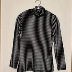 HEATTECH タートルネック 長袖　M ブラック/ホワイトストライプ