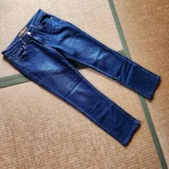 ユニクロスキニーフィットジーンズサイズ25インチ63.5cm