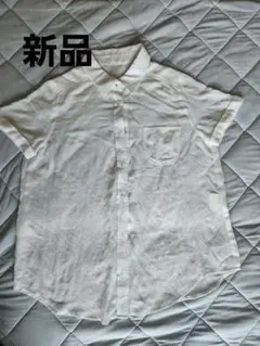 【新品】ホワイト 半袖 シャツ ポケット付き