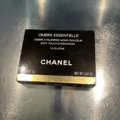 CHANEL シャネル オンブルエサンシエル 70 PLATINE
