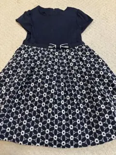 ネイビー 半袖ワンピース 花柄刺繍