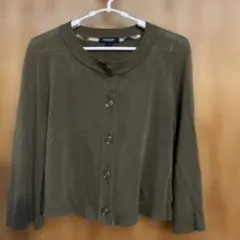 BURBERRY オリーブ色 七分丈袖カーディガン