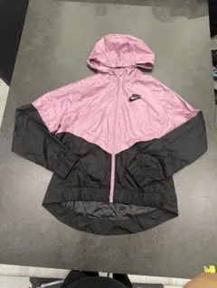 【新品未使用】NIKEレディース／ピンクブラック／ウィンドブレーカー ／Lサイズ