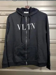 2026年最新】VALENTINO メンズ パーカーの人気アイテム - メルカリ