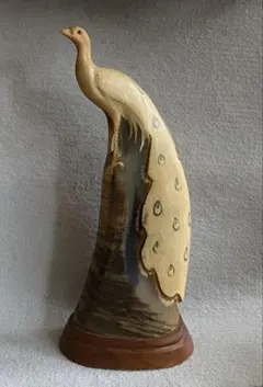 【ヴィンテージ・レトロ】水牛の角／鳥・孔雀の置物