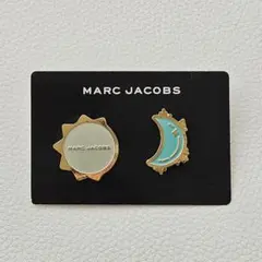 MARC JACOBS　ピンバッジ　2個set