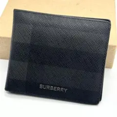 希少✨バーバリー 二つ折り財布 PVC スモークドチェック ロゴ金具 黒