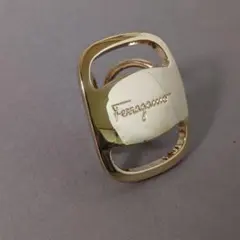 817/良品/Ferragamo フェラガモ/スカーフリング/ゴールド/スクエアのサムネイル